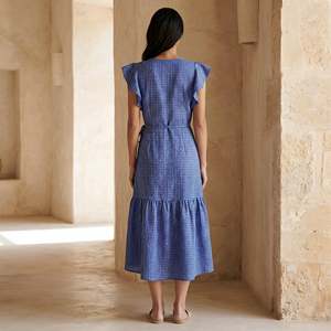 Robe mi-longue en coton filé à la main à carreaux bleu marine pour femmes, avec volants, tissu léger, coupe confortable pour un usage quotidien - Product Image 5