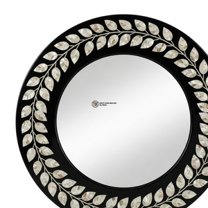 Espejo Redondo Negro Hecho a Mano con Delicado Patrón de Enredaderas e Incrustaciones Luminosas de Madreperla - Product Image 4