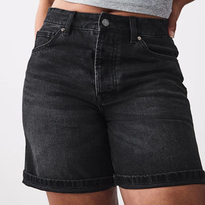 Shorts en jean longs pour femme, tendance 2026, en tissu extensible confortable, prix abordable, quantité OEM, vente en gros directe usine - Product Image 4