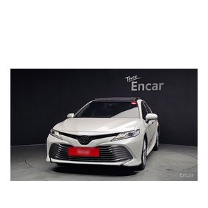 2018 for Toyota Camry 2.5 with Automatic Gearbox 27,847 km Leather Seats Rear <b>Camera</b> Left Steering - Product Image 3