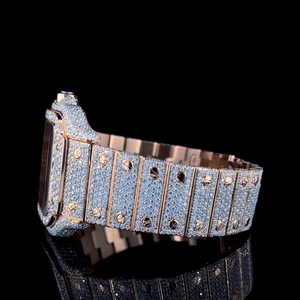 Reloj Sofisticado con Diamantes de Moissanita en Cristal Cuadrado, con Elegantes Cristales Brillantes, Diseño Moderno y Atemporal de Lujo, India - Product Image 2