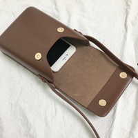 Nouveau sac messager en cuir pochette pour téléphone portable pochette à bandoulière petit étui pour téléphone portable en cuir végétalien produit OEM et FBA