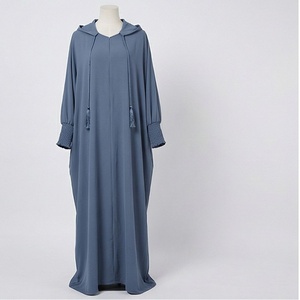 เสื้อคลุมอาบายะห์แบบอิสลาม แขนยาว เรียบง่าย ระบายอากาศได้ดี คุณภาพพรีเมียม ขายส่ง สำหรับผู้หญิง สไตล์มุสลิมใหม่ รับผลิตตามแบบ OEM - Product Image 1