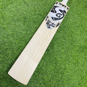 Bate de críquet SG ENGLISH WILLOW de mango corto y peso ligero - Product Image 1