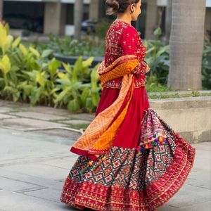Conjunto de Lehenga Premium de Algodón Muselina con Estampado Digital y Bordado de Espejo Real, Elegante y de Alta Calidad, con Dupatta, para Navratri, de Royal Export - Product Image 5