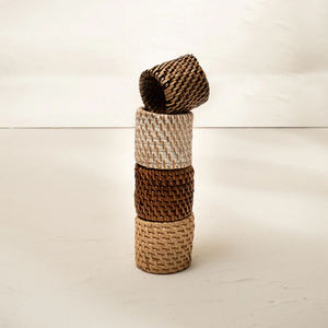 Anneau de serviette en rotin naturel fait main, décoration de table de mariage bohème rustique, décor de salle à manger écologique, fabricant et fournisseur - Product Image 1
