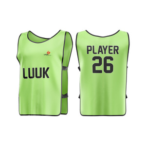 Maillots d'entraînement de football personnalisés pour hommes grandes tailles, sans manches, 100 % polyester, anti-humidité, respirants, avec logo frontal - Product Image 1