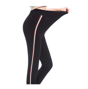 Leggings de yoga pour femmes, personnalisés, de haute qualité, sans couture, avec logo à la taille, en polyester, pour l'hiver, vente en gros - Product Image 4