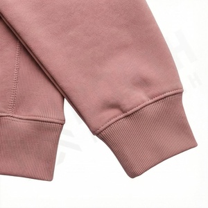 Hoodie surdimensionné élégant pour homme, design vintage délavé avec poche avant, confortable, personnalisable pour l'hiver. - Product Image 6