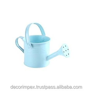 คนสวนเลือกกระป๋องรดน้ำโลหะมีด้ามจับโค้งมนที่สะดวกสบายสำหรับการเทที่ง่ายขึ้น - Product Image 3