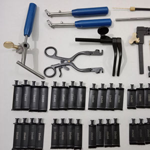High Quality Spinal Surgery Retractor System Lumbar Microdiscectomy Blades & Handle Set Shuja Surgico - Product Image 1