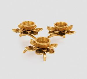Candelabro de Metal Dorado con Forma de Loto, Tres Brazos, Decoración para el Hogar, Forma Redonda, Resistente al Calor, Soporte Cilíndrico - Product Image 2