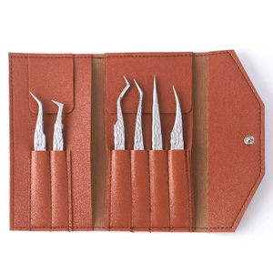 Pinzas Curvas de Titanio para Pestañas, Diseño Profesional, Punta Puntiaguda de Acero Inoxidable, Antiestáticas, Duraderas, para Manicura de Pestañas - Product Image 1