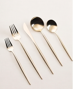 Ensemble de couverts de qualité supérieure couleur or pour hôtels, comprenant cuillère, fourchette et couteau, idéal pour les tables de mariage - Product Image 1
