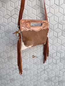 Bolso de Mano Bohemio con Flecos de Cuero Tallado a Mano, Bolso Elegante de Cuero Vacuno Color Marrón, Bolsos Multiusos para Mujer - Product Image 2