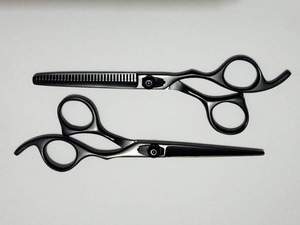 Ciseaux de barbier de qualité supérieure, couleur unie très attrayante, style coupe de cheveux de salon, noir tendance, ciseaux de coiffure. - Product Image 2