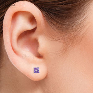 Pendientes de Amatista con Corte Cuadrado de 3mm, en Oro Blanco Fino de 14k, Estilo Minimalista, Proveedor Mayorista de la India, Fabricante Asiático - Product Image 4