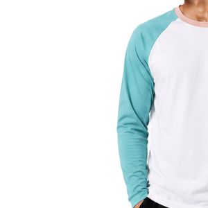 Camiseta de manga larga raglán blanca y azul aguamarina para hombre, de algodón premium, cuello redondo, informal, estilo béisbol, ropa personalizada OEM. - Product Image 3