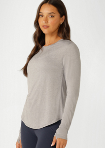 T-shirt pour femme, décontracté, manches courtes, coupe ajustée, col en V, couleur unie, 100% coton, respirant, personnalisable - Product Image 4