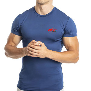T-shirt de sport pour homme en tissu premium, coupe ajustée, tricoté, anti-transpiration, léger, écologique, respirant, vêtements d'entraînement - Product Image 1
