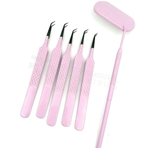 Pince à épiler pour extensions de cils RMI Black Plasma Tip, revêtement poudré rose, pointe en fibre, acier inoxydable / poignée diamantée - Product Image 6
