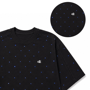 เสื้อเชิ้ตผู้หญิงทรงหลวมสีดำประดับคริสตัล ตกแต่งด้วยเพชรทั่วตัว แขนเสื้อแบบดรอปไหล่ ผ้าฝ้าย รับสกรีนโลโก้ด้านหน้า - Product Image 4