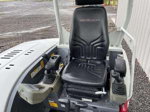 รถขุดขนาดเล็ก Takeuchi TB260 มือสอง ราคาประหยัด เครื่องยนต์ดีเซล ระบบไฮดรอลิก เหมาะสำหรับงานก่อสร้าง - Product Image 4