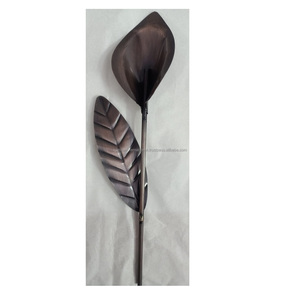 Fleur et feuille en métal antique personnalisé décoratif suspendu Style religieux unique pour la maison et le mariage avec le thème du sport et du logo - Product Image 2