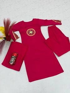 Traje Rosa para Mujer, Largo hasta el Tobillo, con Detalles Dorados, Estilo Tradicional Indio-Pakistaní, Corte Regular, Algodón, Ropa Casual - Product Image 3