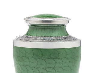 Urnes funéraires en laiton décoratives de haute qualité, faites à la main, pour hommes et femmes. - Product Image 5