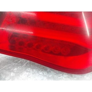 Feu arrière droit d'occasion OEM pour BMW Série 7 (2008-2012) - Référence 7182198 - Product Image 5