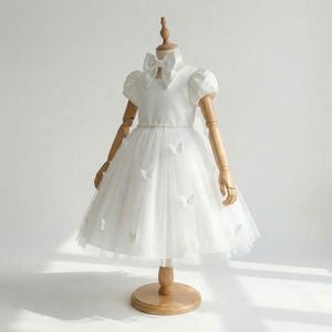 Elegante Vestido de Fiesta Corto de Tul con Apliques de Mariposas y Lazo Grande para Niñas - Product Image 3