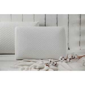 Fabricante Español de Almohadas Cervicales de Espuma Viscoelástica Clásicas Blancas de Primera Calidad, No Lavables, a Precio de Mayoreo - Product Image 1