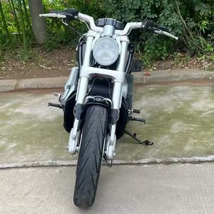 Motocicleta Davidson V-Rod Muscle 1250cc V-Twin Refrigerada por Agua, Usada y en Buen Estado, Tipo Cruiser Estadounidense, 3 Años de Garantía, Lista para Exportación - Product Image 2