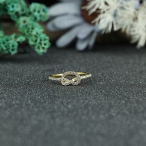 Anillo Infinity de Moissanita, Plata 925, Chapado en Oro, Anillo Pavé, Joyería Minimalista para Mujer - Product Image 1