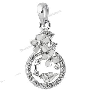 สเตอร์ลิงสีขาวทองชุบโมอิสซาไนต์ได้รับการรับรองโดยหรูหราดอกไม้อินเทรนด์ทำด้วยมือจี้สไตล์คลาสสิกสำหรับผู้หญิง - Product Image 5