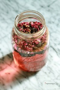 Natural <b>Dried</b> Rose <b>Petals</b> Vietnam Bulk Floral Botanical Long Lasting for Wedding Decor Christmas Thanksgiving Mother's Day - Product Image 3