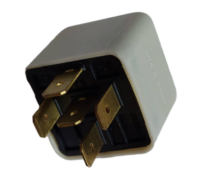 Pièces neuves ISUZU NPR 8-97262933-0 8972629330 Relais de climatisation 24V 20A - Product Image 1