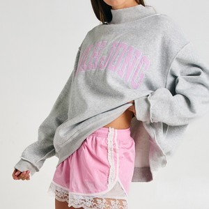 Sweat-shirt surdimensionné à col montant et manches longues pour femme, avec logo personnalisé, broderie Mahjong et lettres rayées, vente en gros - Product Image 2