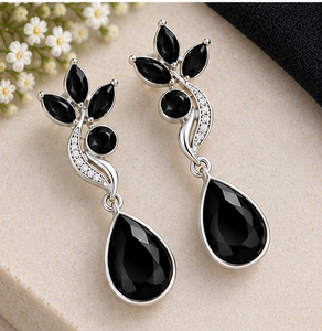 Pendientes de Ónix Negro, Pendientes Colgantes de Plata de Ley, Pendientes con Gema Negra, Joyería de Ónix, Regalo Elegante para Ella - Product Image 2