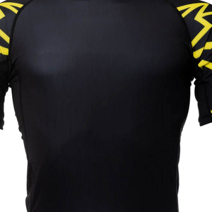 เสื้อรัดกล้ามเนื้อ BJJ แขนสั้น สำหรับ MMA ผลิตจากผ้า Spandex/Polyester แห้งเร็ว กระชับรูปร่าง ออกแบบเองได้ สำหรับผู้ชายและผู้หญิง ฝึกซ้อมยิวยิตสู - Product Image 5