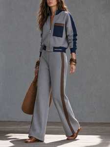 Conjunto Deportivo 2 en 1 para Mujer, Color Gris Estampado, Corte Holgado, Chaqueta con Cierre y Cuello Alto, Mangas Largas, Pantalones Anchos con Dobladillo Dividido - Product Image 3