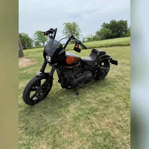 Moto Cruiser Street Bob Personnalisée 2022 d'Occasion, Style Urbain, Légère, Contrôle Moderne, Édition US - Product Image 1