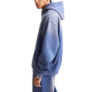 Sudadera con Capucha para Hombre, Estilo Desgastado, Algodón Premium, para un Estilo Urbano Contemporáneo y Atuendos Casuales - Product Image 2