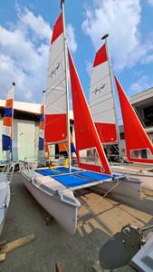 Bateau à voile 19 pieds, yacht à moteur inboard pour le sport et les loisirs, disponible en plusieurs couleurs, 594,4L x 289,6W x 0H cm, matériau composite - Product Image 6