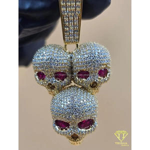 Colgante personalizado de triple calavera en plata de ley 925 con ojos de rubí y diamante de moissanita VVS - Product Image 4