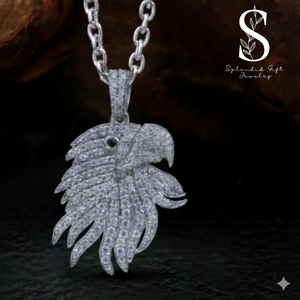 Colgante Hip Hop con Incrustaciones de Diamantes Moissanite en Forma de Águila, Regalo para Ella - Product Image 1