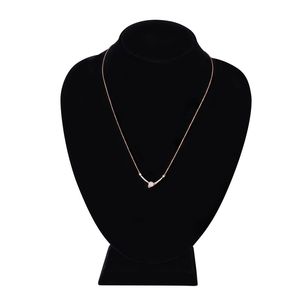 Collar con Colgante de Luna con Triple Halo de Diamantes en Oro Rosa de 14K, Joyería Fina y Delicada para Mujer, Regalo de Aniversario o Boda - Product Image 3