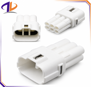 Conector Automotriz 6188-0382 de 6 Pines Macho/Hembra con Contactos de Cobre y Carcasa de Nylon para Reparación de Arnés de Cables - Product Image 1