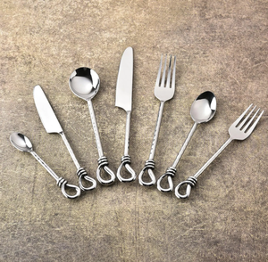 Couverts royaux or et argenterie ensemble de vaisselle 304 couverts en acier inoxydable couteaux et cuillères pour la cuisine - Product Image 4